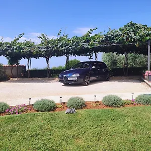 Licardo Apartment Sveti Lovreč Pazenatički